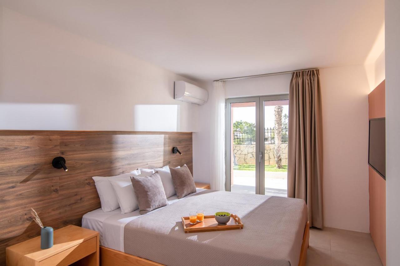 Ariadni Suites Karteros Exteriér fotografie