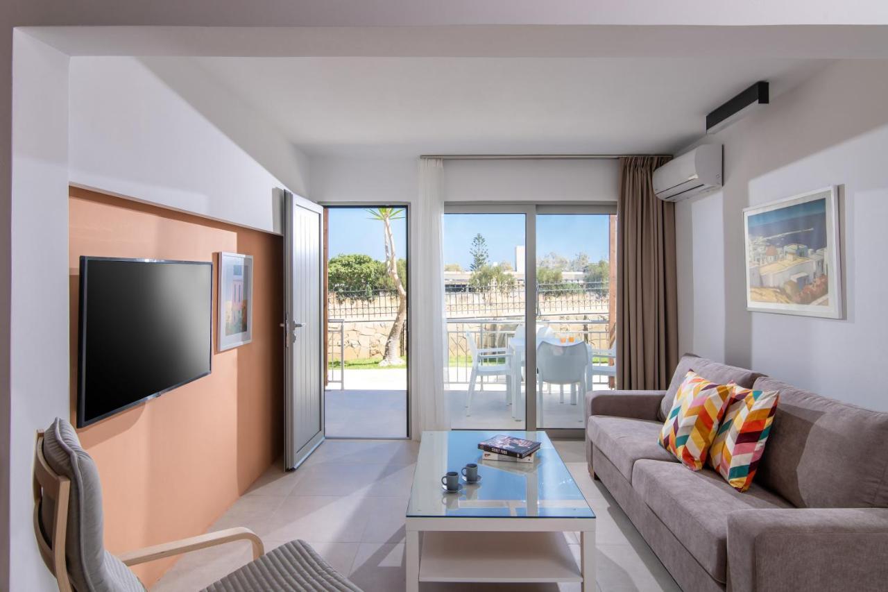 Ariadni Suites Karteros Exteriér fotografie