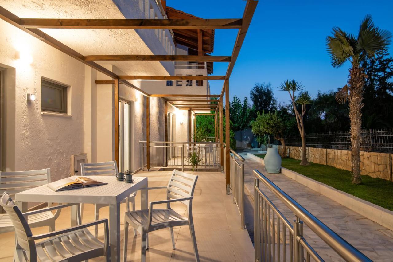 Ariadni Suites Karteros Exteriér fotografie